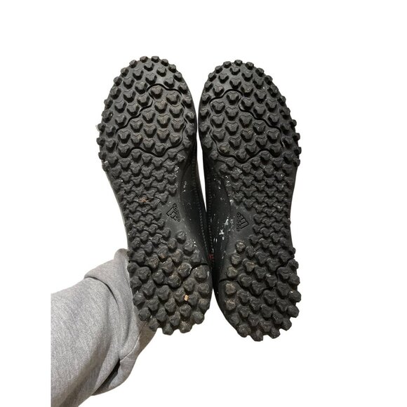 Adidas Black Red Stripe Lace Up Kids Cleats Sz 4 - Picture 6 of 7